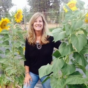 Meet your Posher, Debbie